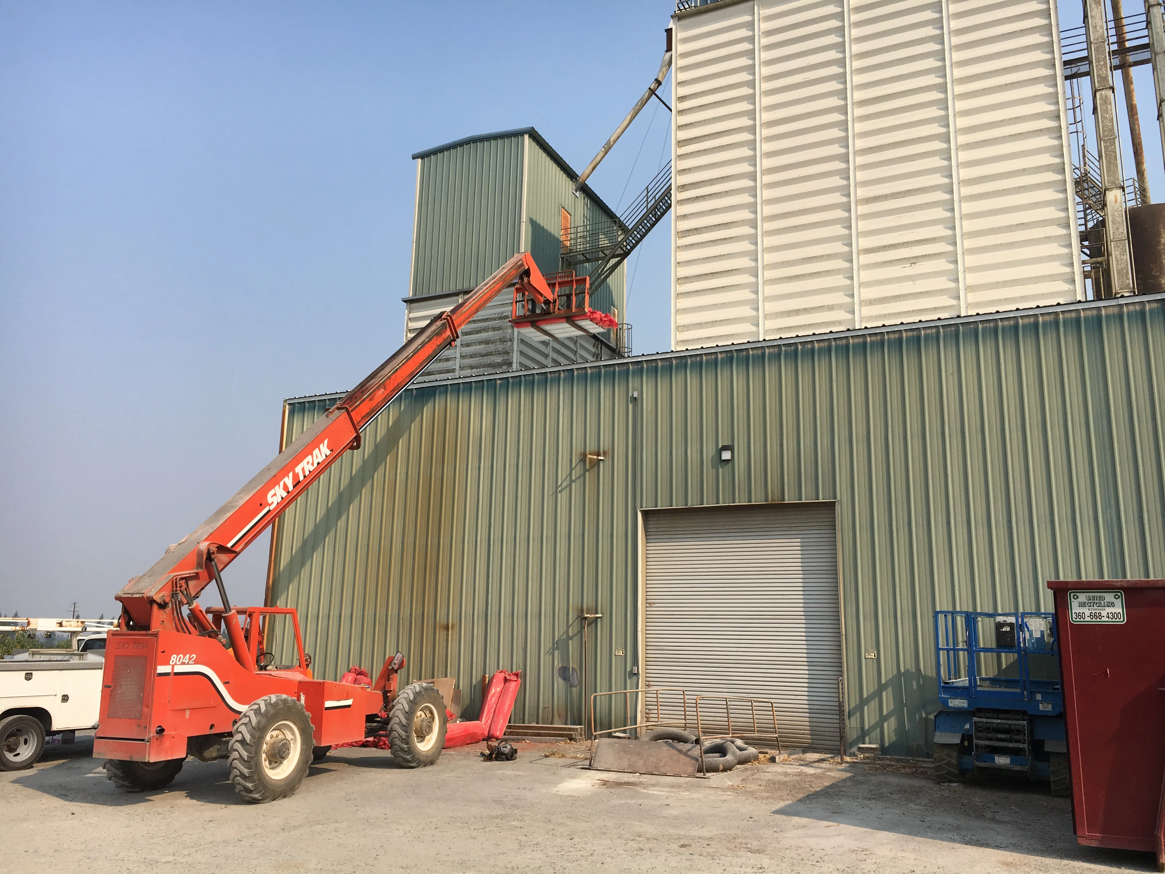 Agricultural poultry house complex — Pilchuck Construction